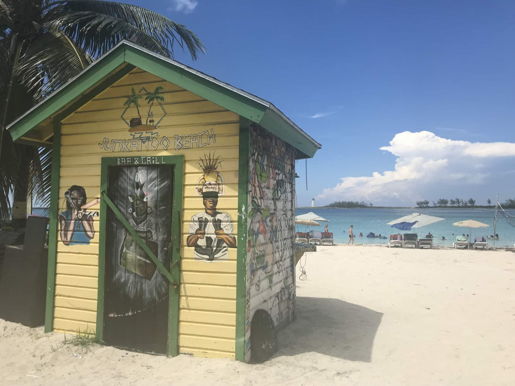Last Minute Trip Bahamas: How to enjoy the blue paradise on a low budget