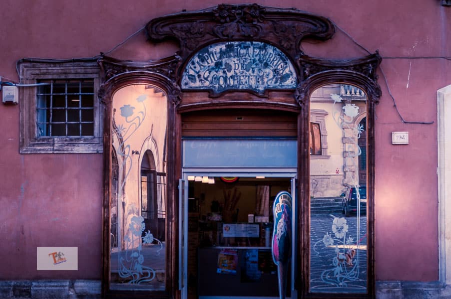 Sulmona, Typical shop