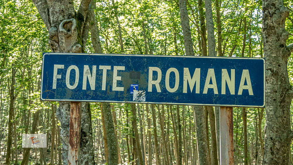 Fonte Romana: sign at the beginning of the route