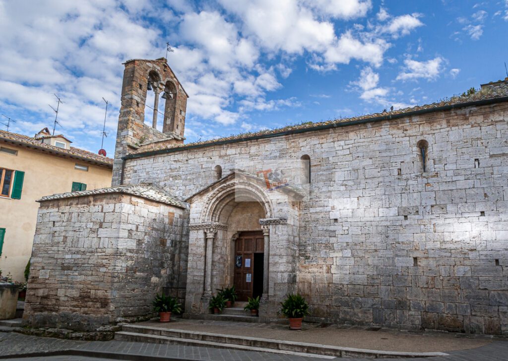 San Quirico d'Orcia, Church of Santa Maria Assunta